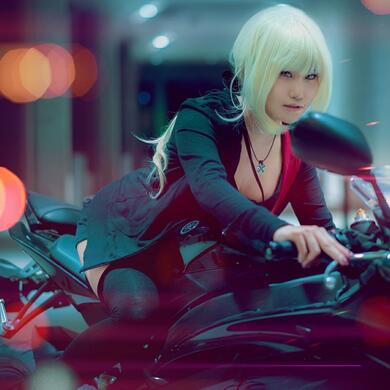 Shinjuku Saber Alter | photo by @Fudgelump & @CosplayTendency